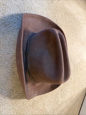 Women's Brown Felt Western Hat with Decorative Leather Band